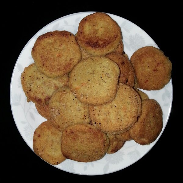 玉米面豆渣饼子