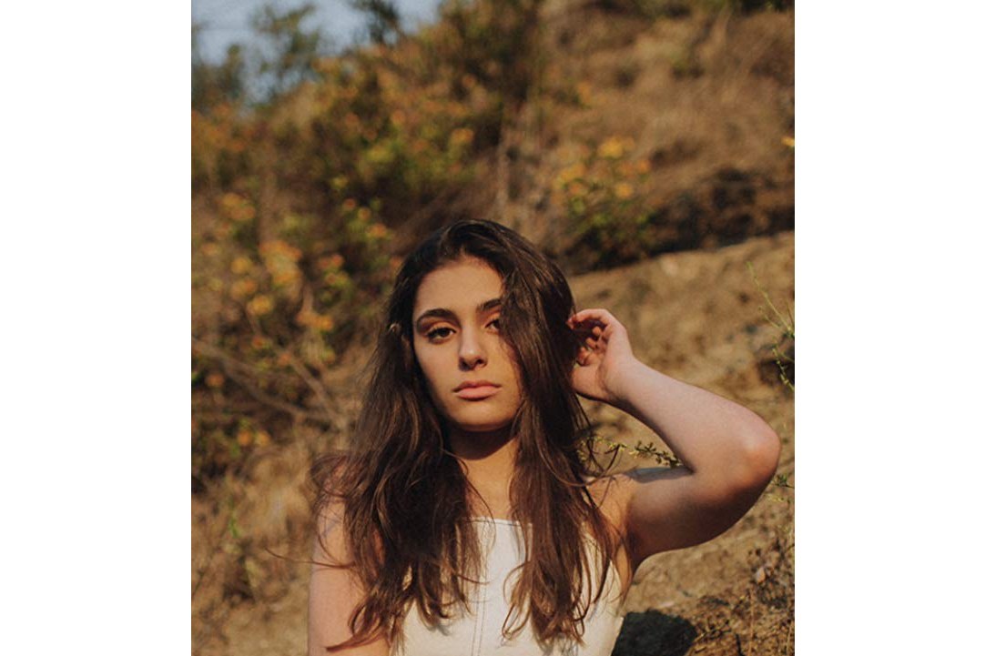 亚思敏·弗莱彻,出生于2002年3月1日,演员