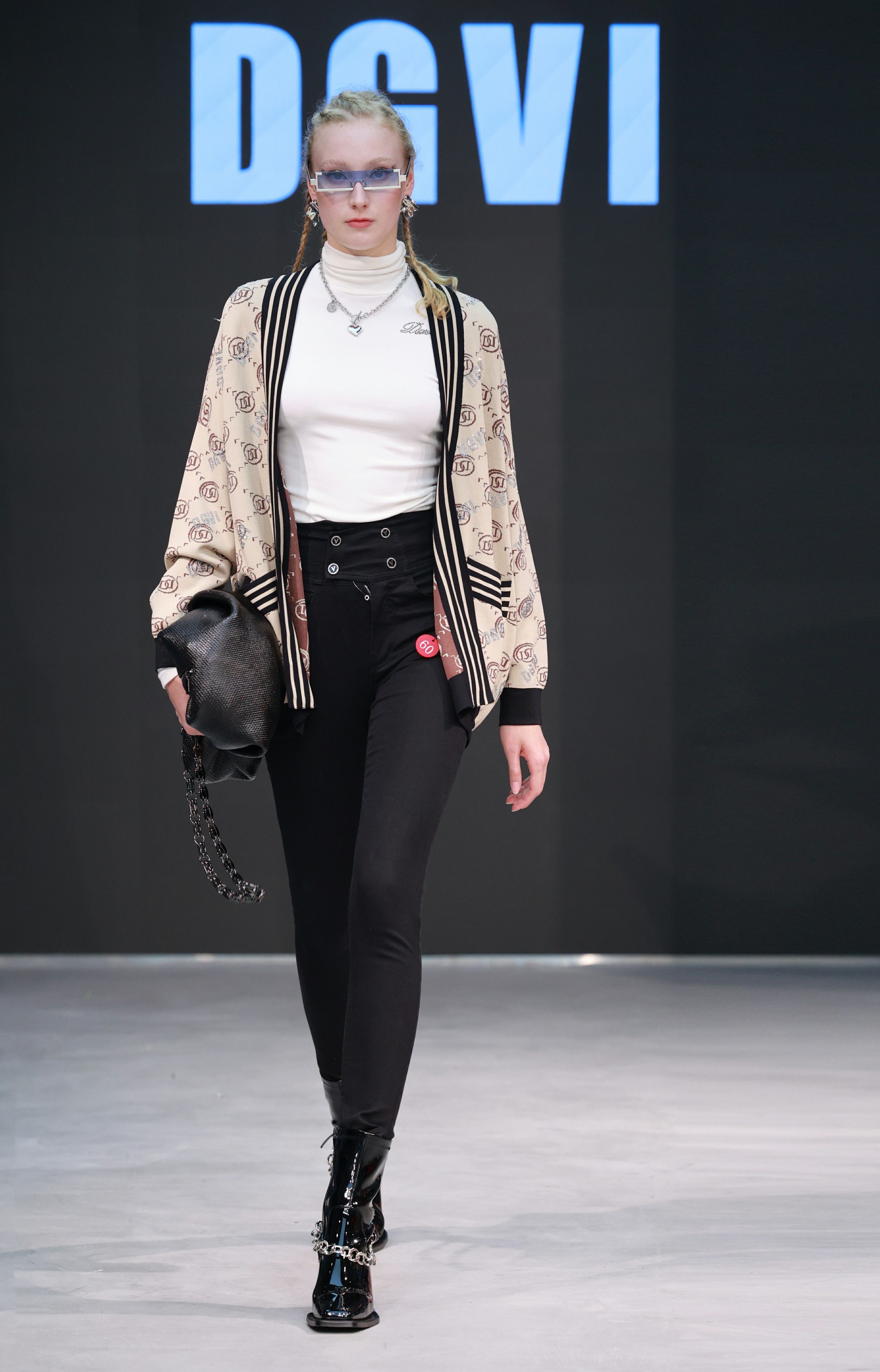  p>意大利著名时尚 a target="_blank" href="/item/女装品牌/2297949