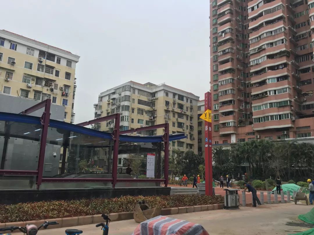 西站(tongfuxi station)位于中国广东省广州市海珠区洪德路同福西路口