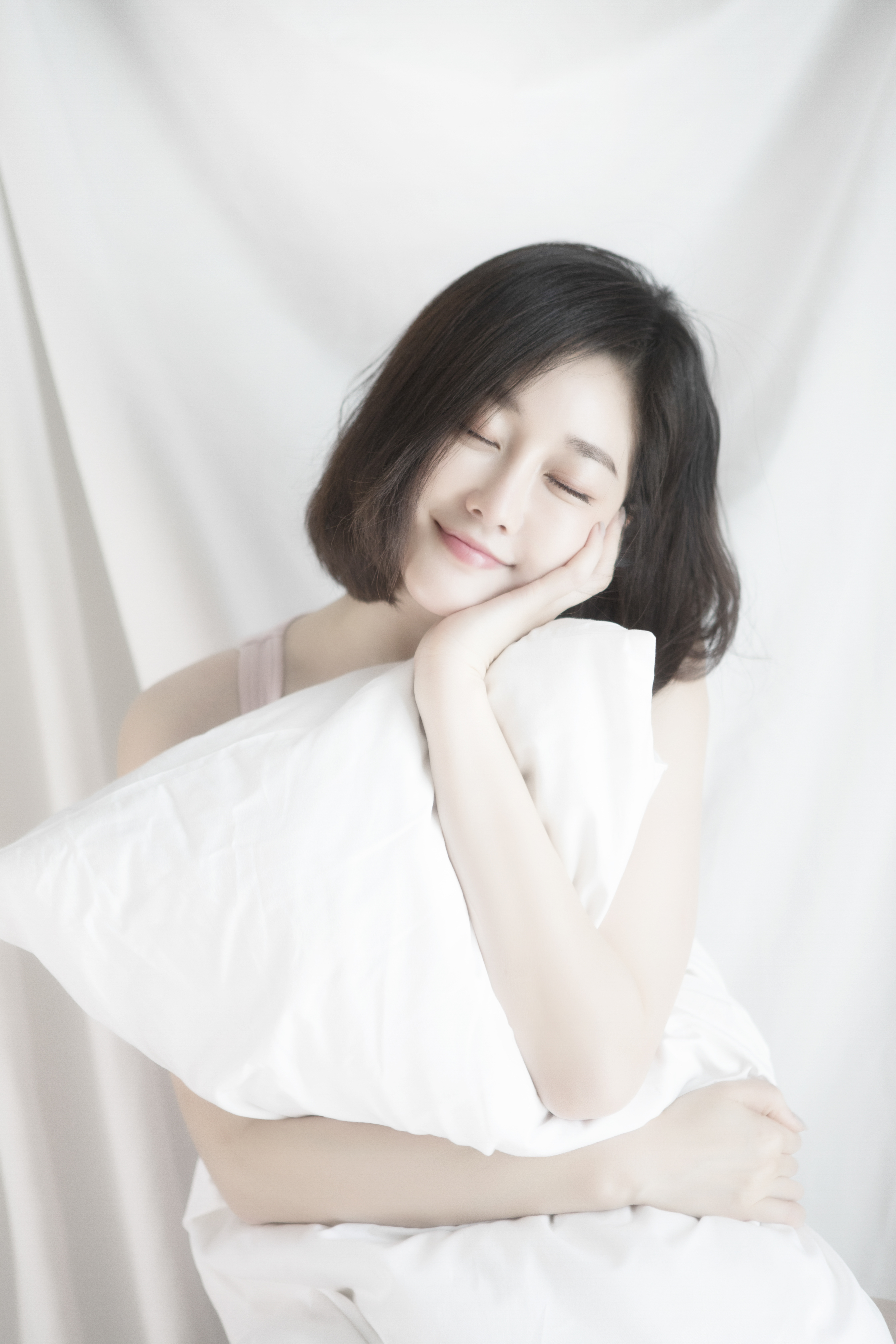  p data-id="gntq3n5epl">刘晓晔,1982年2月2
