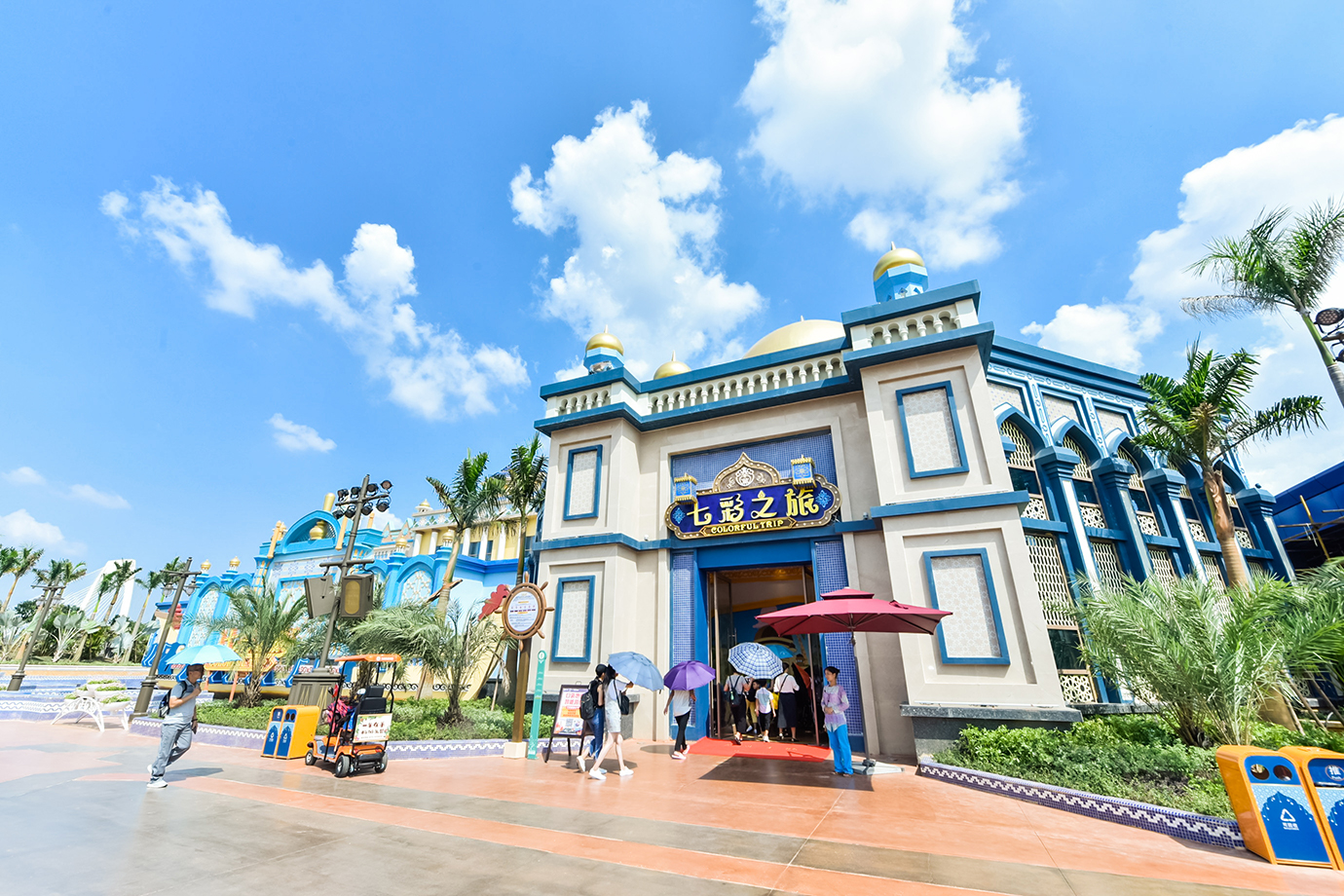 与此前开业的24座方特主题乐园不同,南宁方特东盟神画是国内首个全面