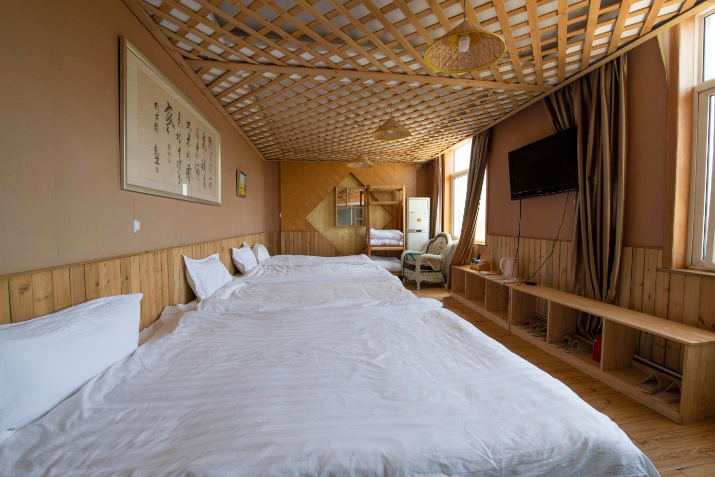 ="tajuc60rjsws">终南山龙门精舍是地处终南山七十二峪汤峪的主题民宿