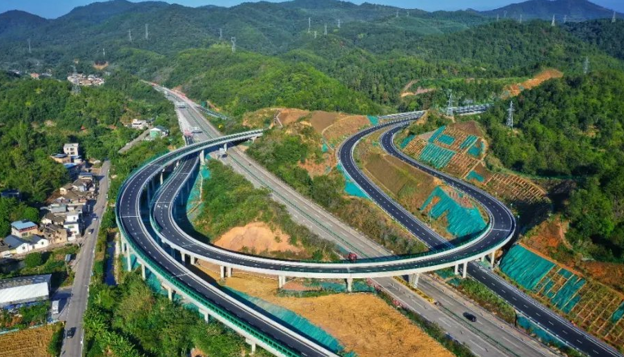 梅龙高速公路梅州东联络线