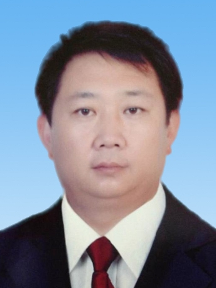  p>张文,男,汉族,1974年12月出生,中共党员,青海湟源县人.