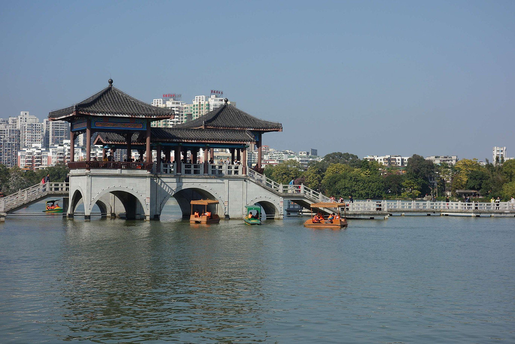  p>惠州西湖国家风景名胜区地处 a target="_blank" href="/item/广东