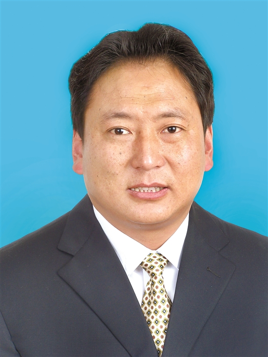 西藏自治区拉萨市人大常委会党组成员,副主任,市委组织部常务副部长