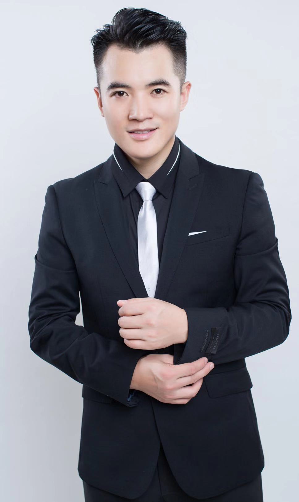  p>王涛"功夫主持人",毕业于 a target="_blank" href="/item/上海