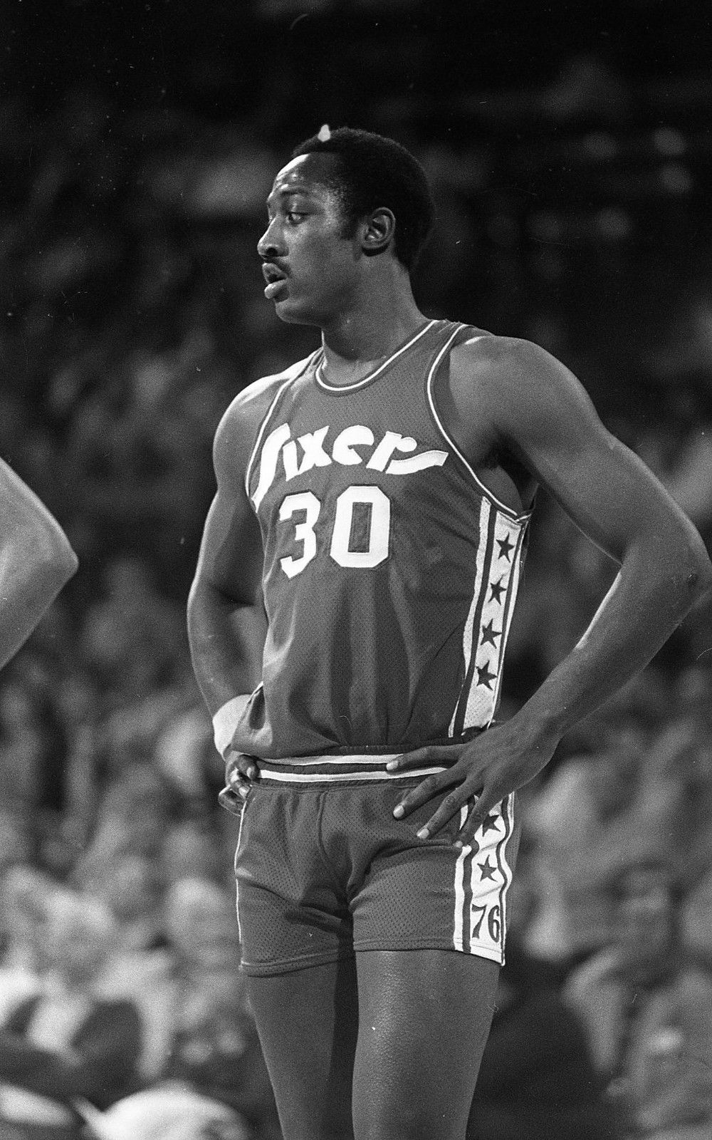  p>乔治·麦金尼斯(george mcginnis),1950年8月12日出生于美国 a