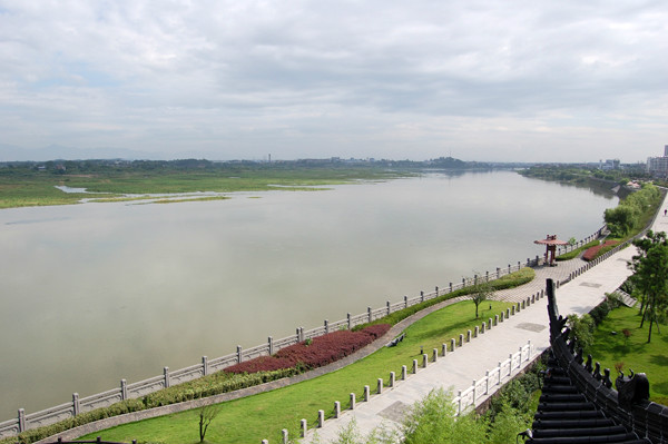  p data-id="gnhh1vrh4f">兰江古名兰溪,瀫水,钱塘江支流(也有称南源