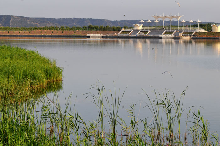  p data-id="gnvjfbui6c">万荣西滩景区位于 a target="_blank" href=