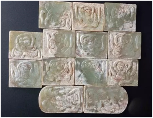  p>胡人乐舞纹玉带,出土于内蒙古赤峰市敖汉旗萨力巴乡水泉村辽代墓葬