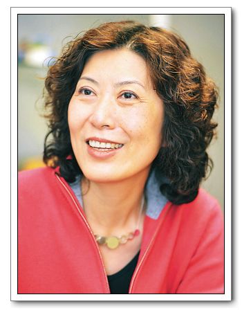 《住在橘子里的仙女》是2011年1月天天出版社出版的图书,作者是黄蓓佳