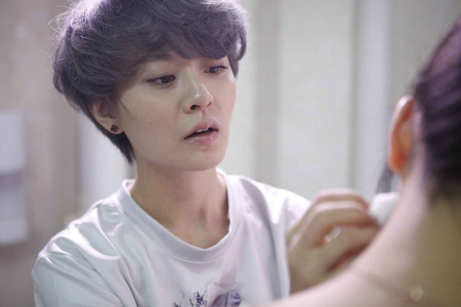  p data-id="go0drtwy74">陈垚(陈佩珊),中国内地女演员,毕业于 a