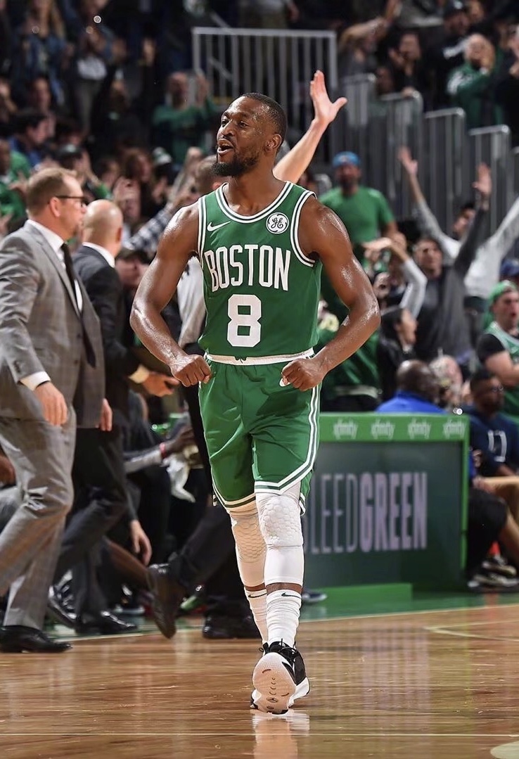  p>肯巴·沃克(kemba walker ),1990年5月8日出生于 a target="_blank