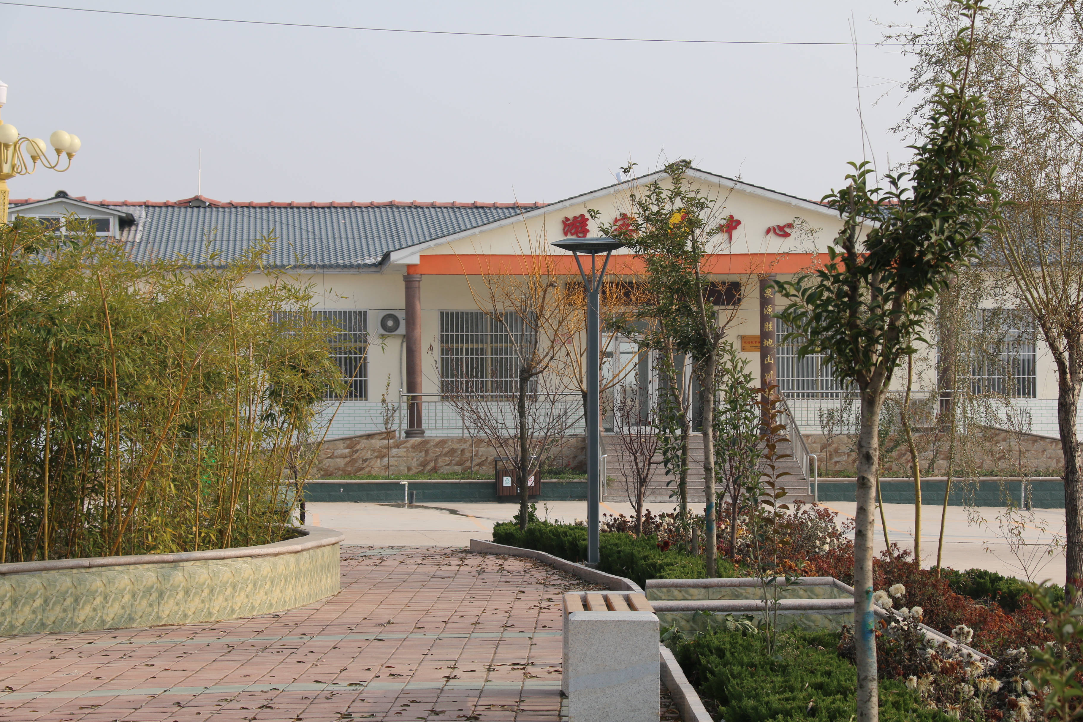  p data-id="gn5n14kxgq">青龙庄村位于山东省济宁市泗水县东部泉林镇