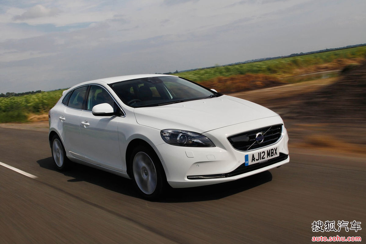  p>沃尔沃v40是 a target="_blank" href="/item/沃尔沃/156892" data