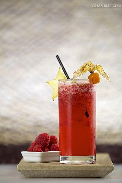  p>姜汁(ginger juice)是由姜为主要食材做成的一道菜品,属于粤菜