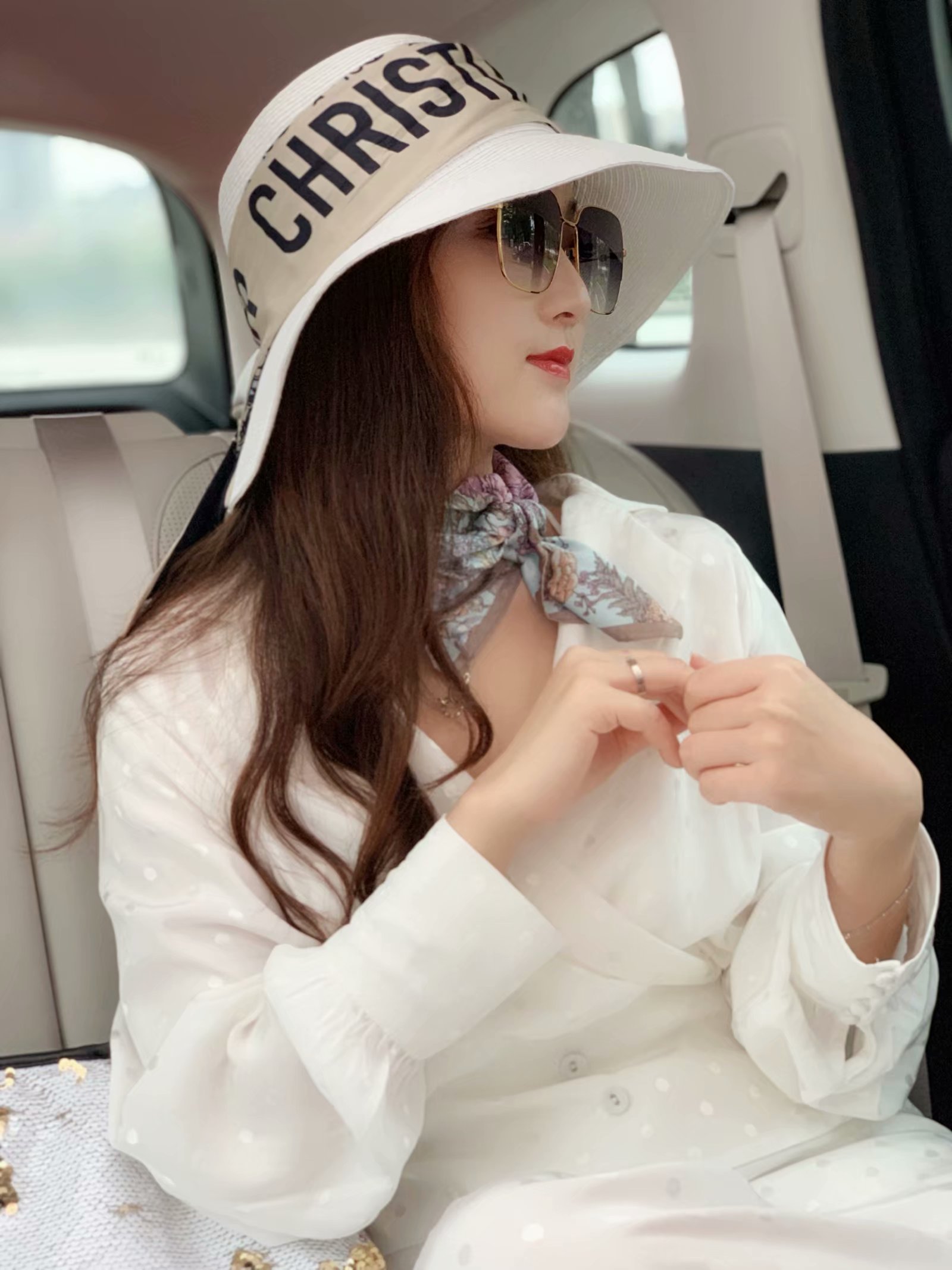 杨小曼