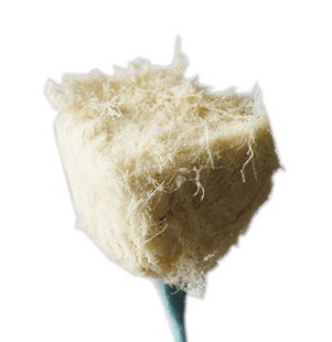  p>新疆冰字牌龙须酥是新疆农建食品,古名为银丝糖. /p>