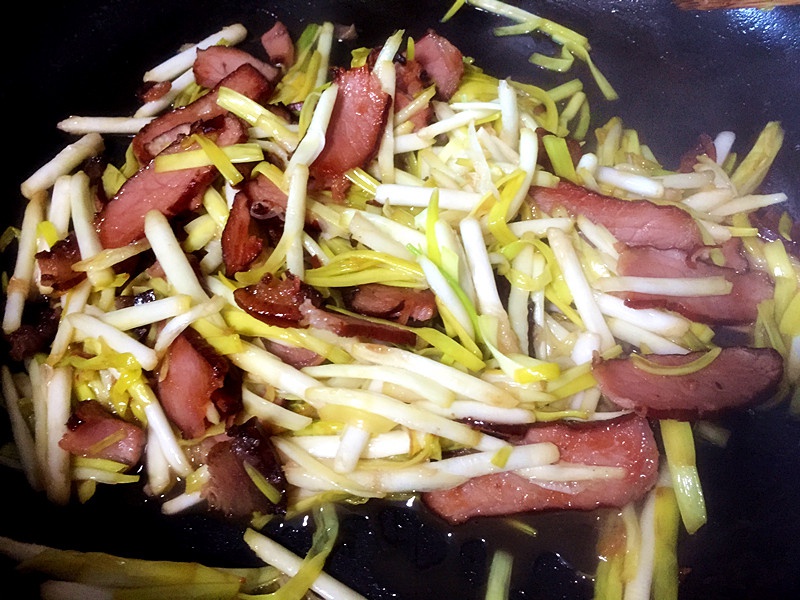 腊肉炒韭黄