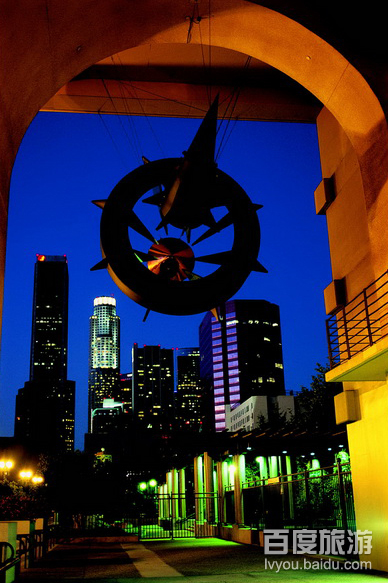 是美国第二大城市,也是美国西部最大的城市,常被称为"天使之城"(city