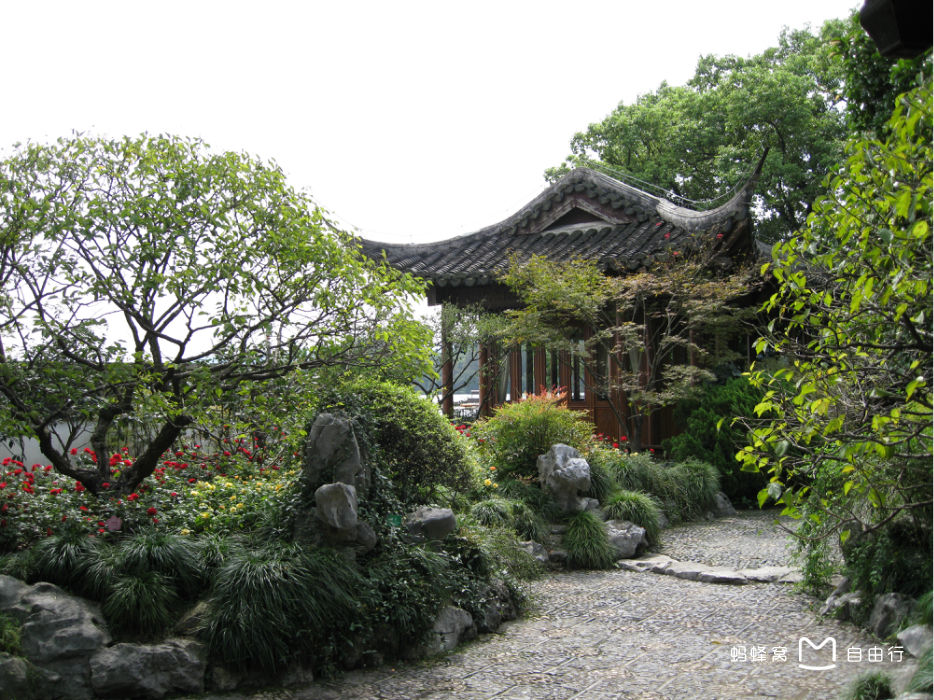  p data-id="go02d5zp8e">郭庄,是中国浙江杭州的园林之一,现为 a