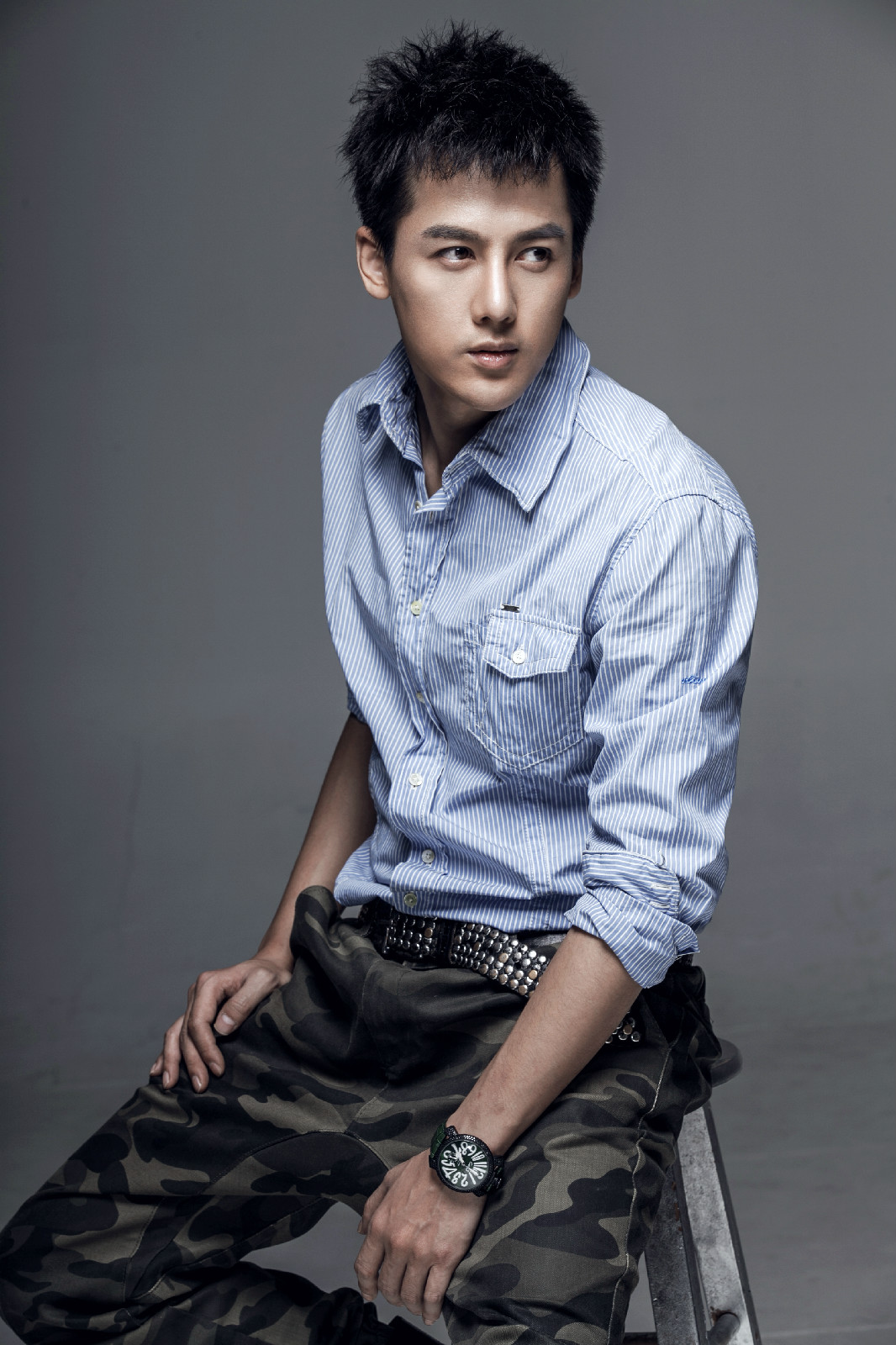  p>余洺轩(nathan),原名余铭轩,余超,1984年10月29日出生于河南省信阳