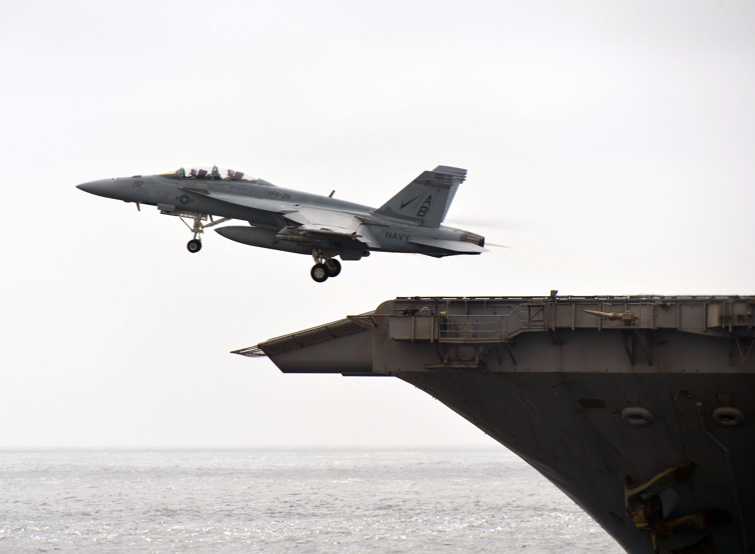 "企业号"(cvn-65)航空母舰