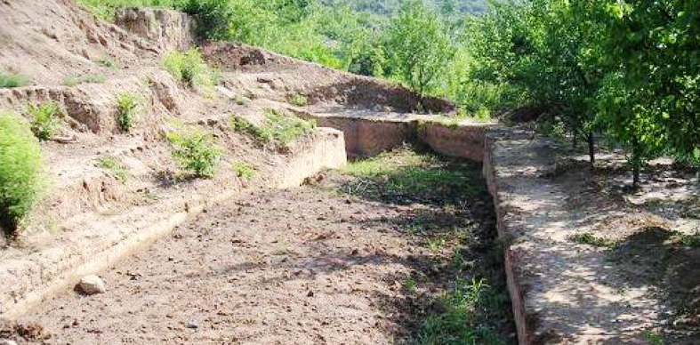  p> a target="_blank" href="/item/东胡林人遗址/6478925" data