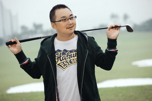  p data-id="go19v7rt47">兰洪明,从事整形外科专业20余年,先后在中国