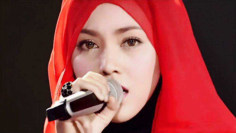  p>茜拉(英文名shila amzah,马来名nur shahila binti amir amzah )
