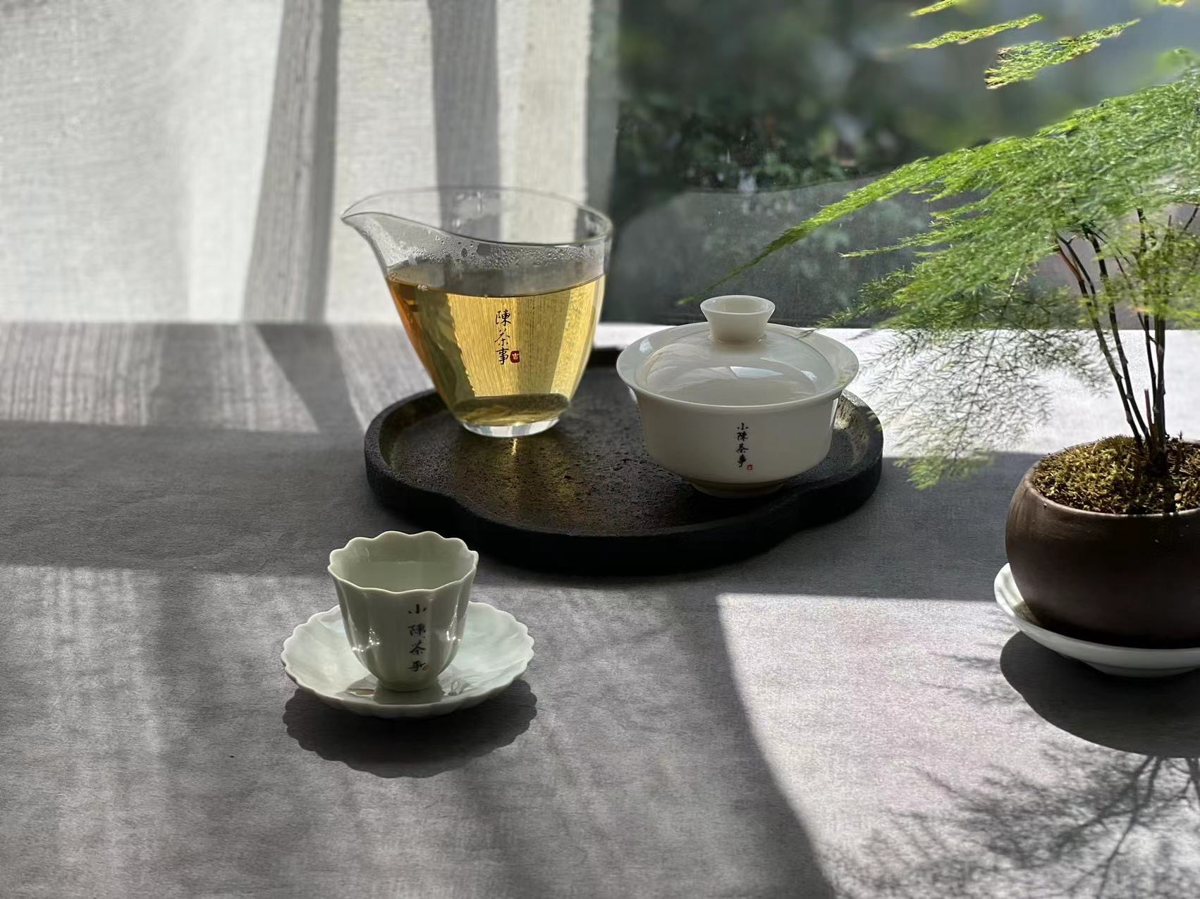 新年元旦宅家喝茶，教你6个玻璃杯泡茶的小技巧，看完轻松学起来_百科TA说