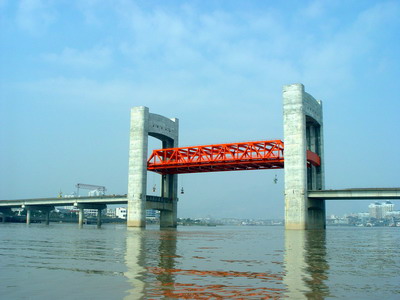  p>瓯南大桥(ounan bridge),又称鳌江三桥,是中国浙江省温州市境内