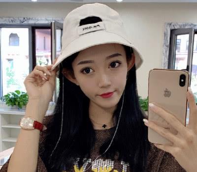  p data-id="go14moj1sk">快手小伊伊,1998年