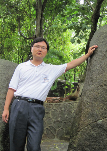 胡义,男,1975年1月出生,博士, a target="_blank" href="/item/武汉