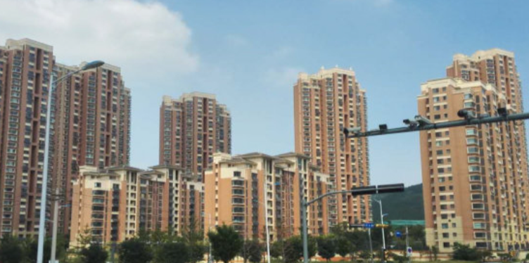  p>绿地欢乐颂位于济南市槐荫腊山,由绿地地产(济南)有限公司建成,总