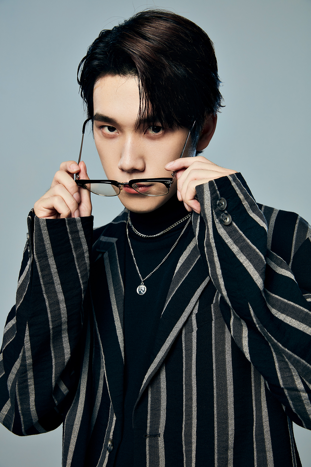 1997年4月5日出生于河南省濮阳市,中国内地影视男演员,毕业于 a