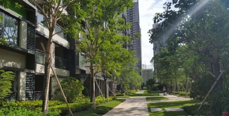 p>华发城建未来荟位于珠海市香洲区上冲云峰路99号,共计房屋2298户.
