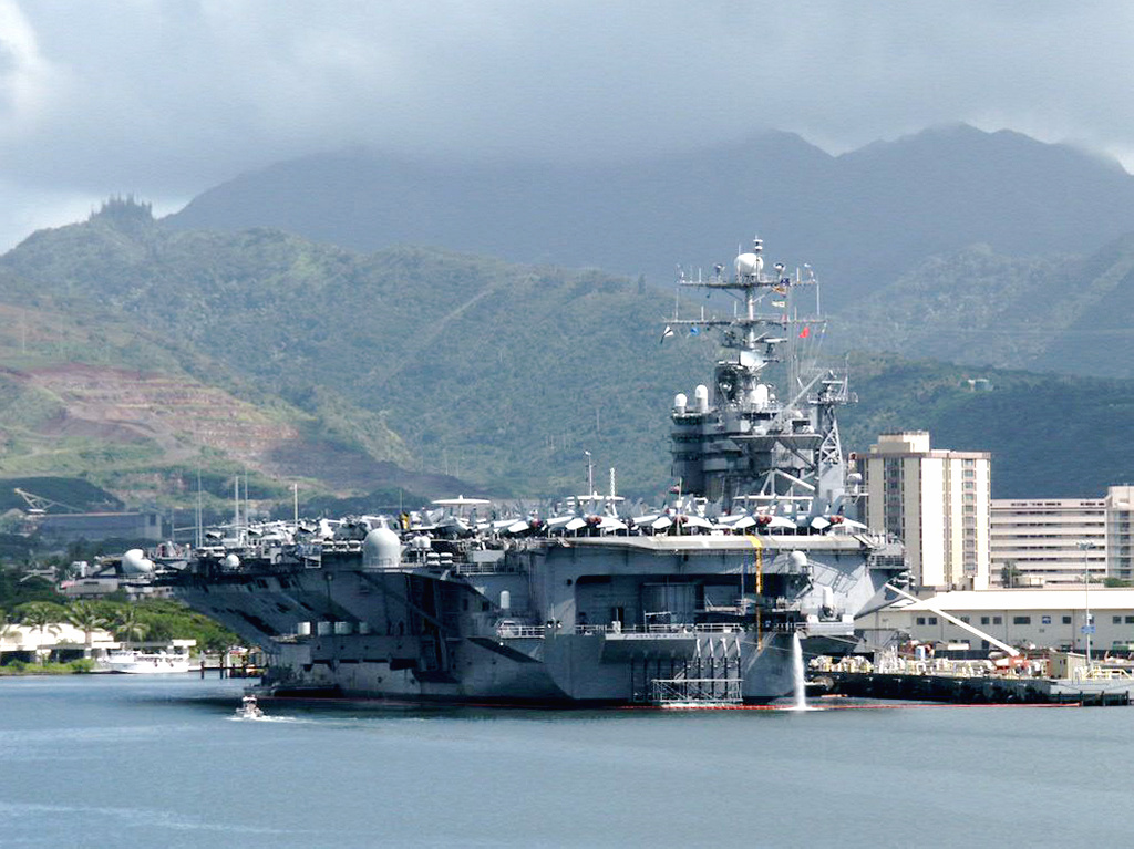  p>亚伯拉罕·林肯号航空母舰(英文:uss abraham lincoln,舷号:cvn-72
