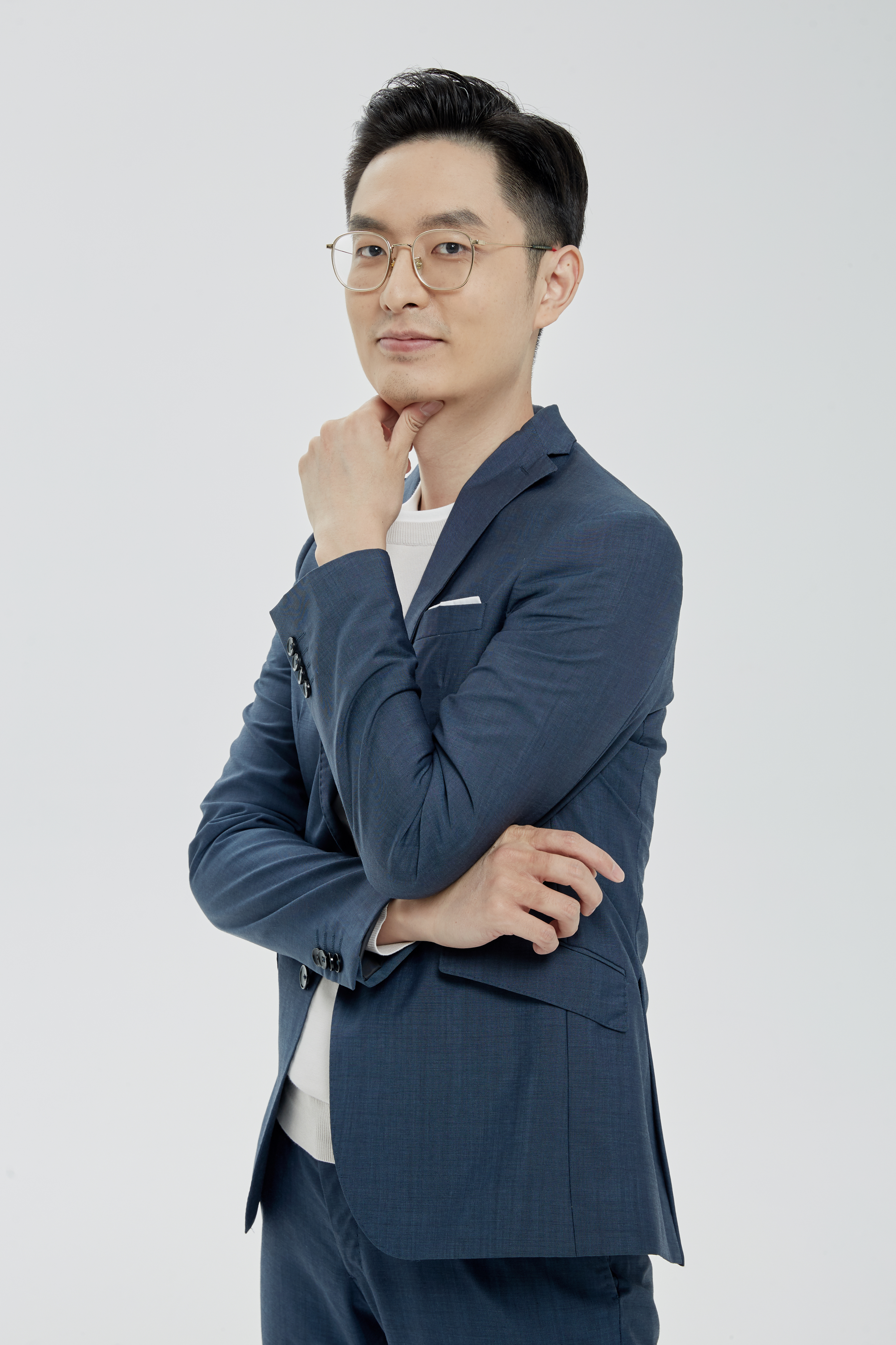  p data-id="t947iamqf8os">温义飞,毕业于阿尔伯塔大学,抖音财经博主