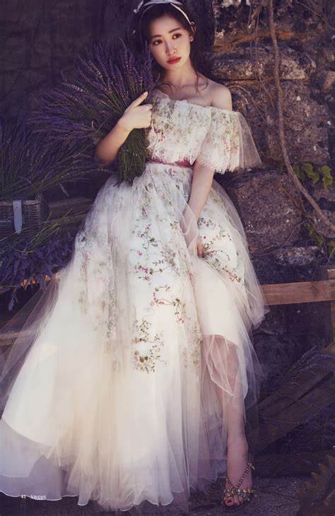  p>小嶋阳菜(kojiharu),1988年4月19日出生于日本埼玉县埼玉市南区,前