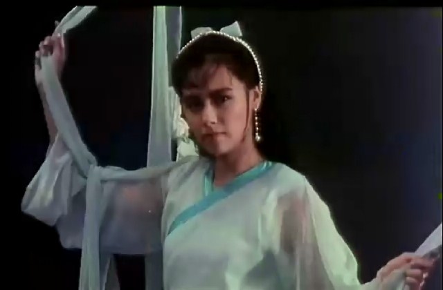  p>《九天玄女》,又名"蛊咒传奇",是由黎俊杰执导,邓萃雯等人主演的一