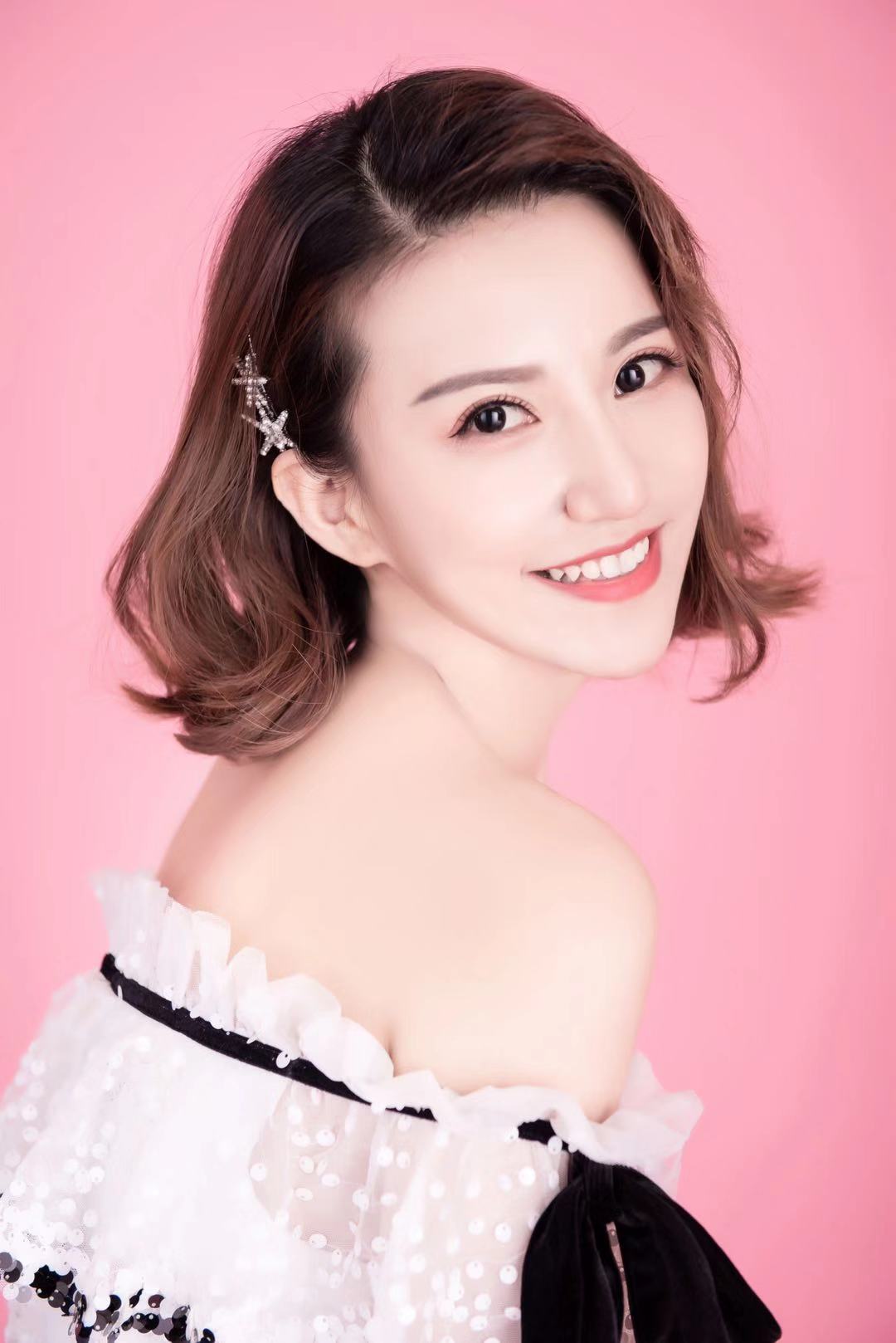 因参加江苏卫视王牌综艺《 a target="_blank" href="/item/非诚勿扰