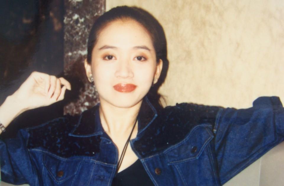  p>梅艳芳(1963年10月10日—2003年12月30日),出生于中国香港,祖籍