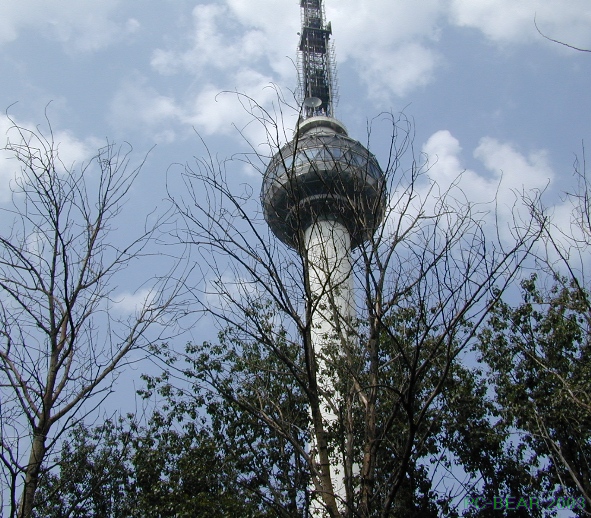  p>建成于1992年的徐州电视塔总高度199.