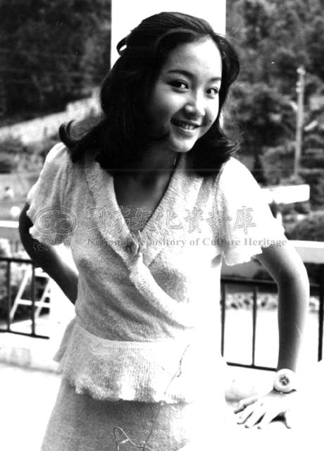  p>恬妞,原名朱凯莉,祖籍苏州,1958年1月23日生于台湾省,中国香港女