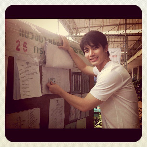  p>颂恩·宋帕山(son),1988年11月12日出生于泰国曼谷,泰国男演员