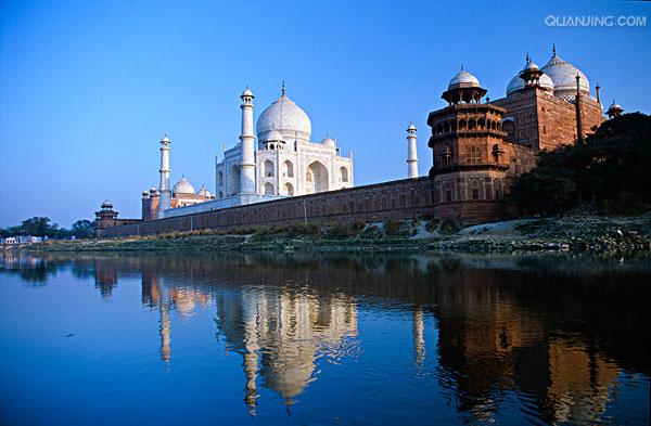  p>亚穆纳河( a target="_blank" href="/item/yamuna">yamuna /a>)是