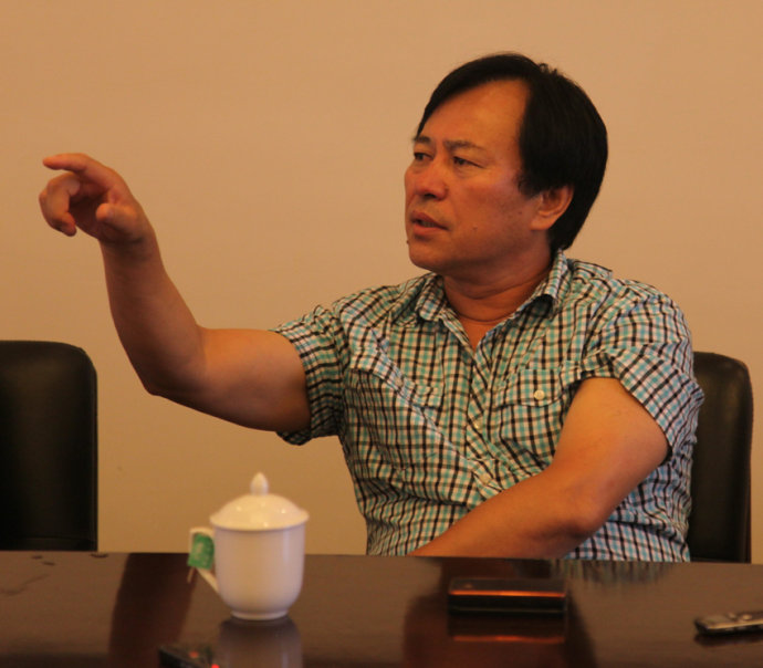 >林和平,男,1952年出生于辽宁省丹东市凤城市,中国内地编剧,作家,导演